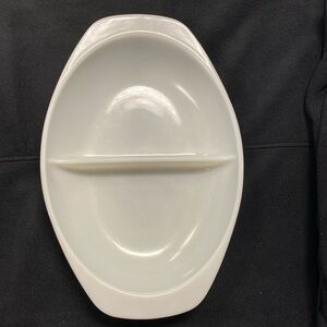 Pyrex 1083 Milk Glass Divided 1.5 Q Casserole Dish made in the USA   Euc
